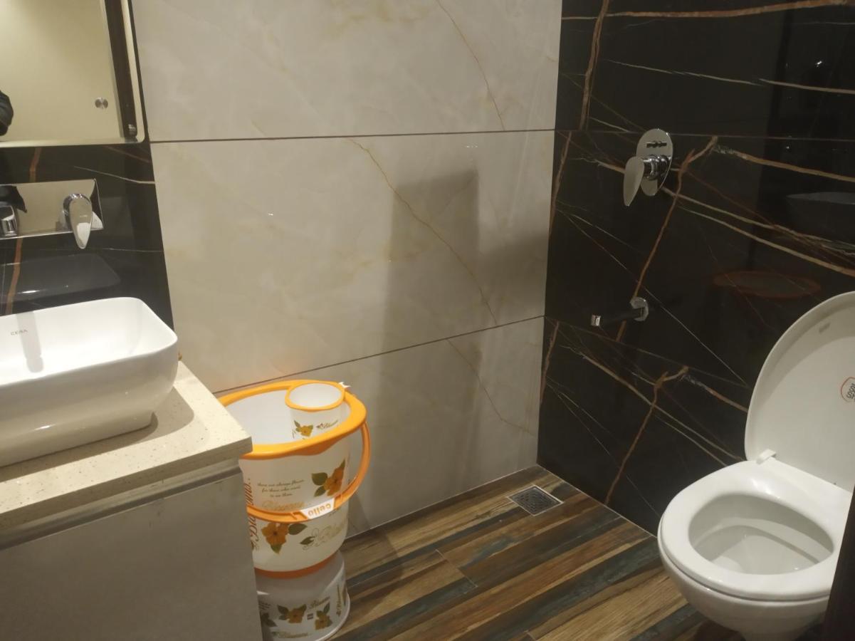 Hotel Blossom Inn Amritsar Esterno foto