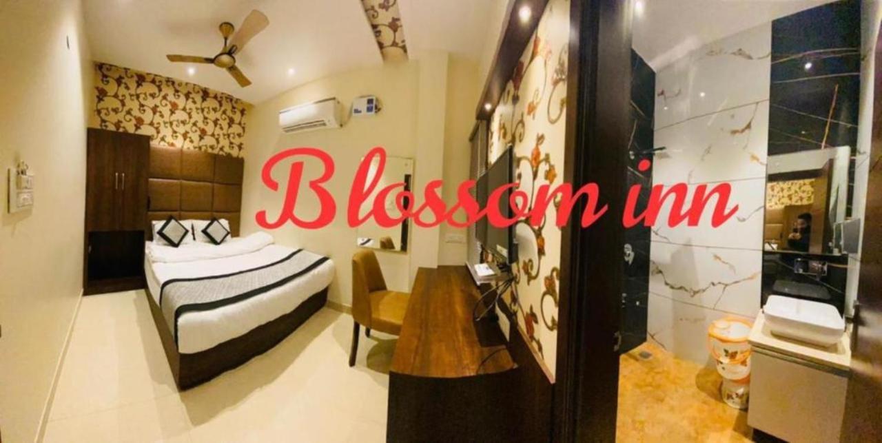 Hotel Blossom Inn Amritsar Esterno foto